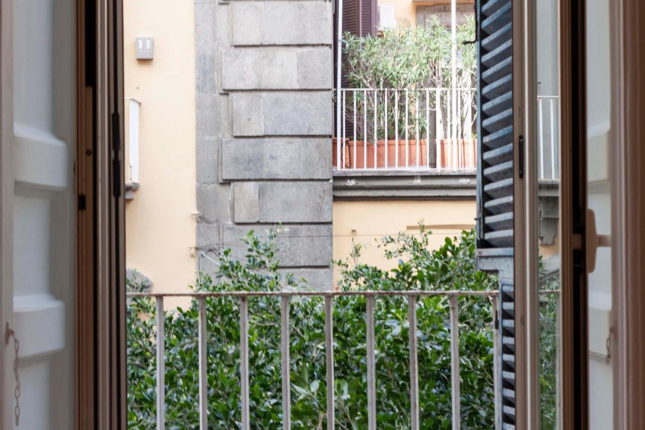 Un Rifugio Romantico A Napoli Bagian luar foto